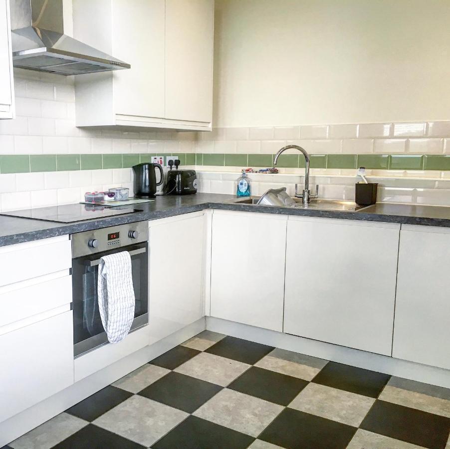 Royal Gardens Apartments Stirling Ngoại thất bức ảnh